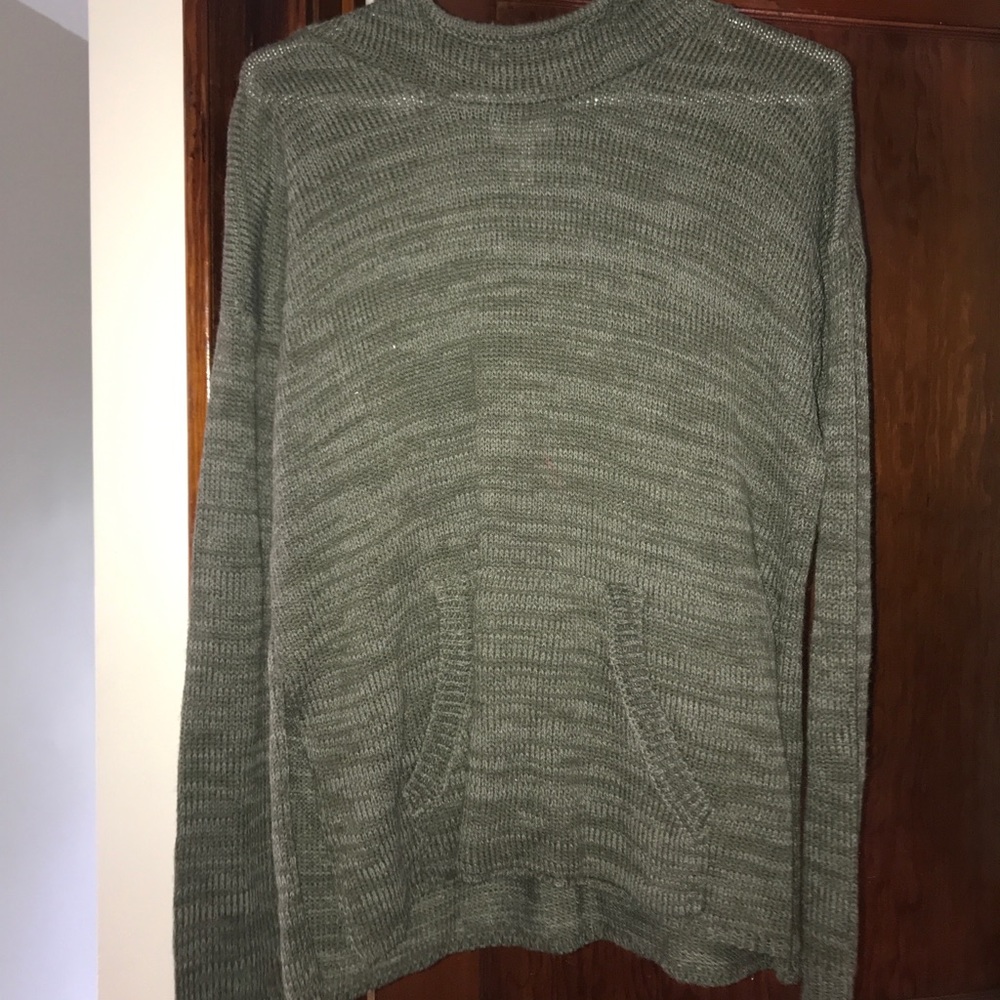 Hooded sweater